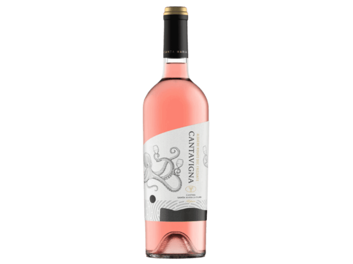 A 0.75 l bottle of rose wine